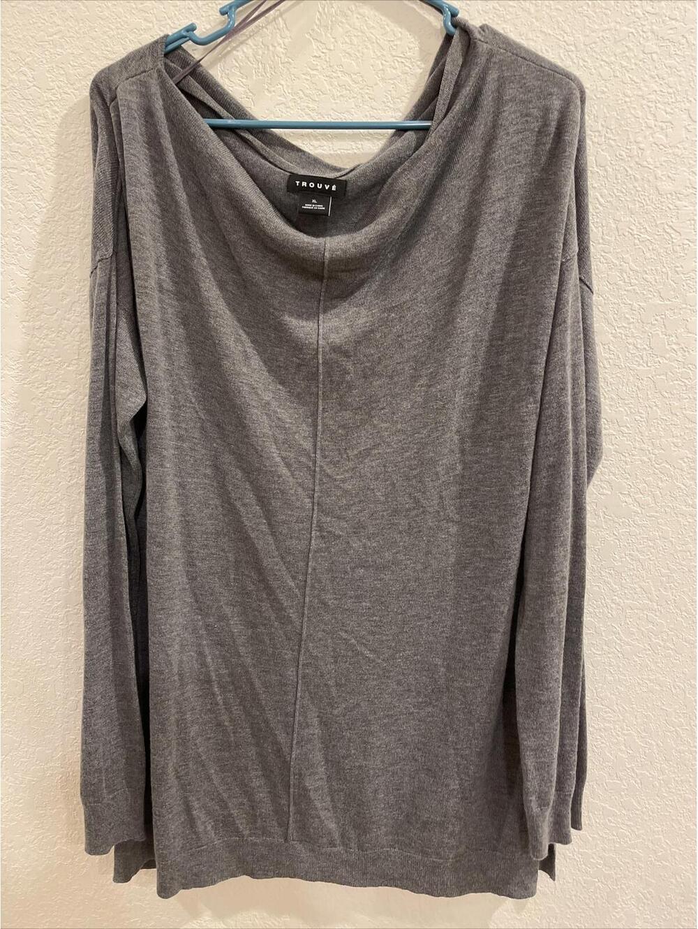 Trouve Womens XL Gray Long Sleeved Tunic Style Pullover Sweater! A1877
